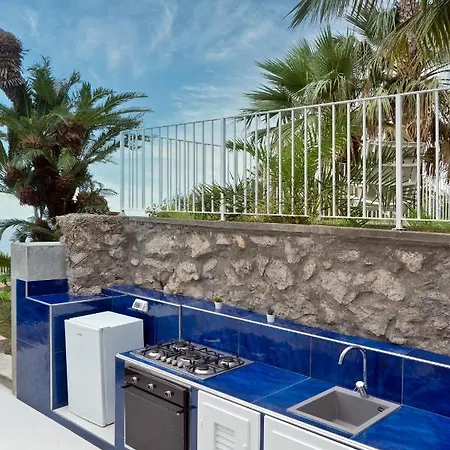 Capri Blue Luxury Le Tre Monelle *